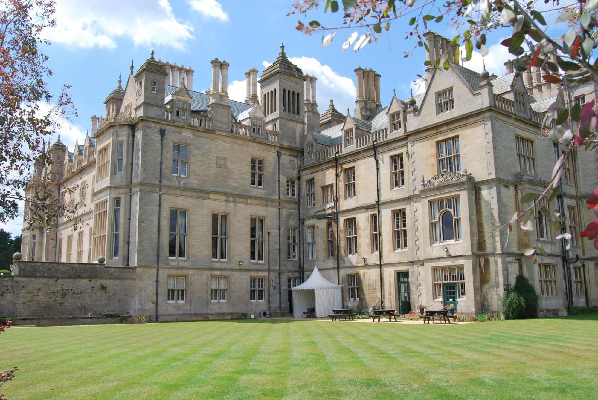 Stoke Rochford Hall Grantham Dış mekan fotoğraf